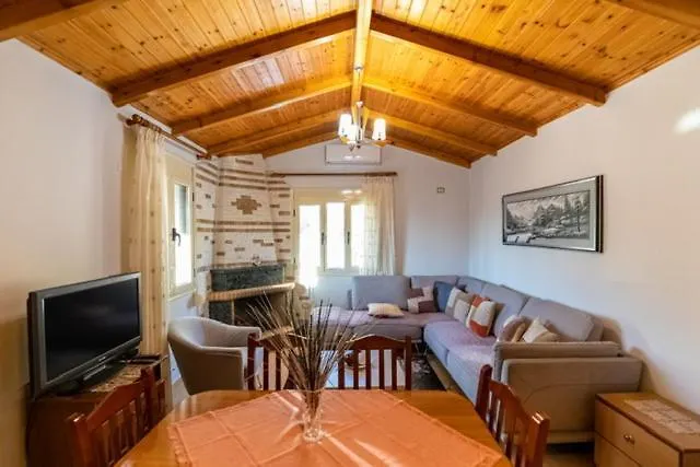 Vila Llano Vlore Albania