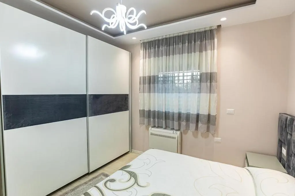 Lodge Vila Llano Vlore